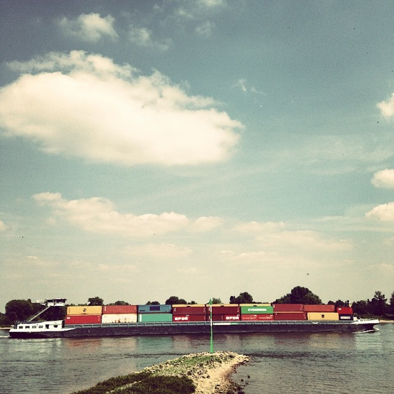 Langes Schiff ist lang.
