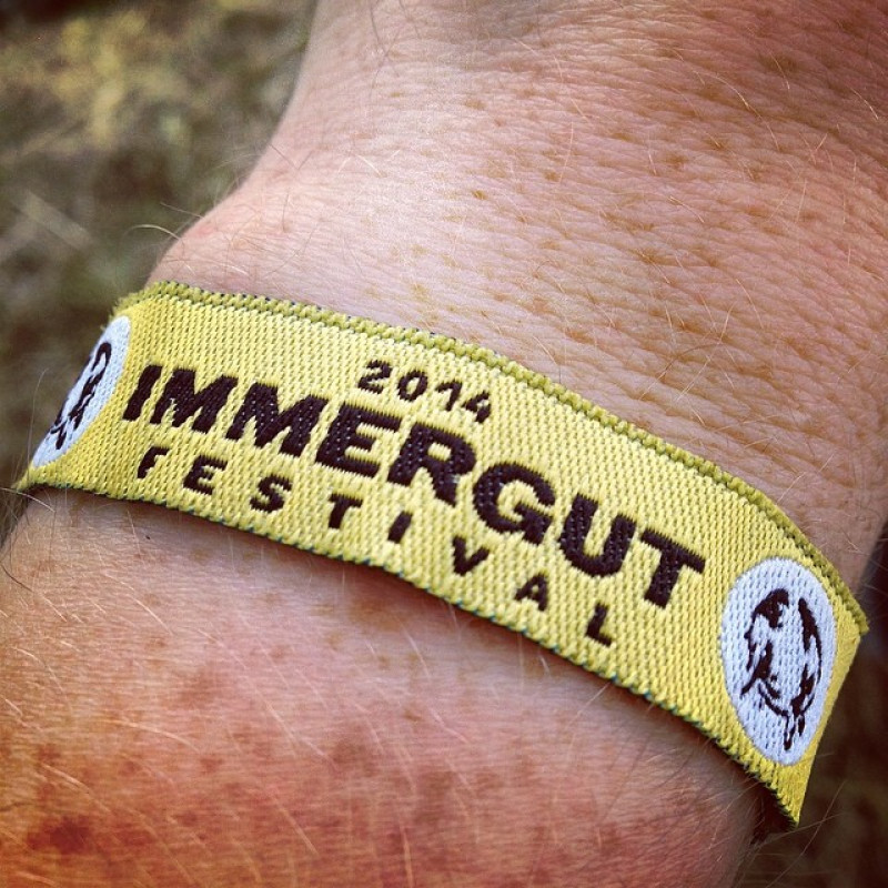 #immergut #bändchen #armselfie #chillen #festivalkidsofinstagram #festivalstagram #hashtag