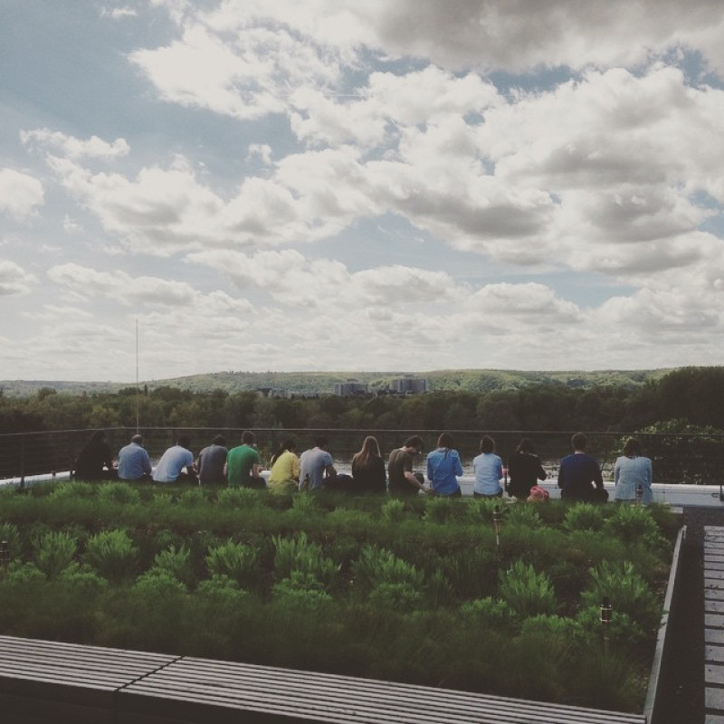 Mittagspause auf der Dachterrasse #latergram #chefkoch #wiediehühneraufderstange #rheinblick #mittagspause #läuftbeiuns
