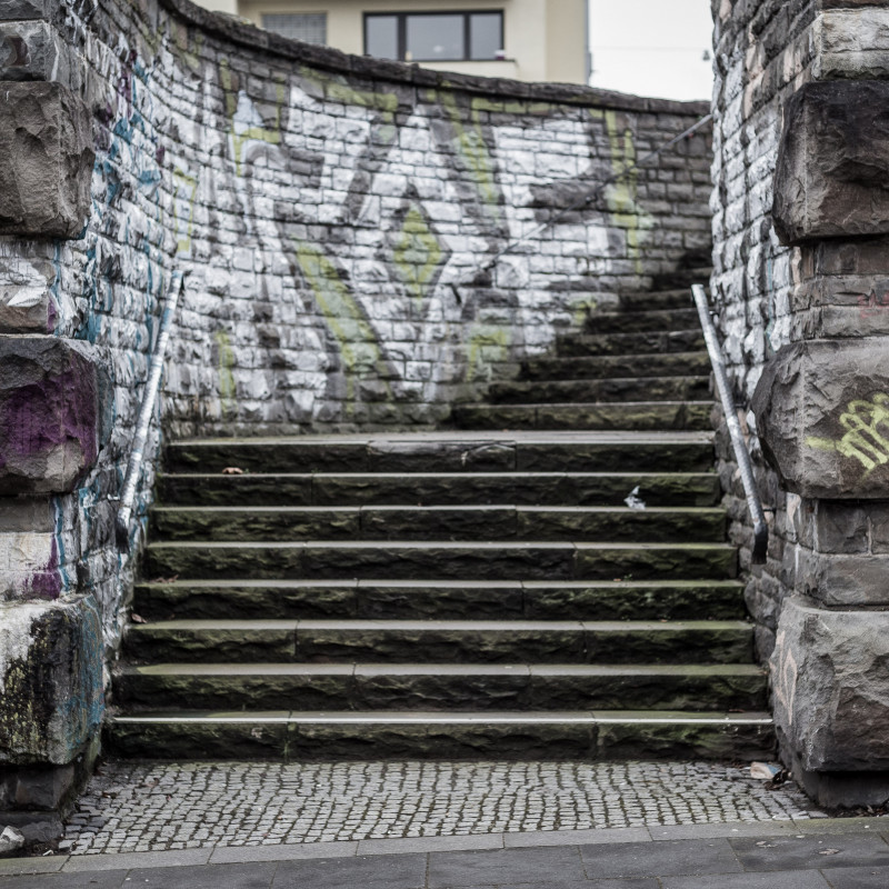 Eine Treppe. Es besteht vermutlich kein Zusammenhang mit einem bekannten Komponisten.