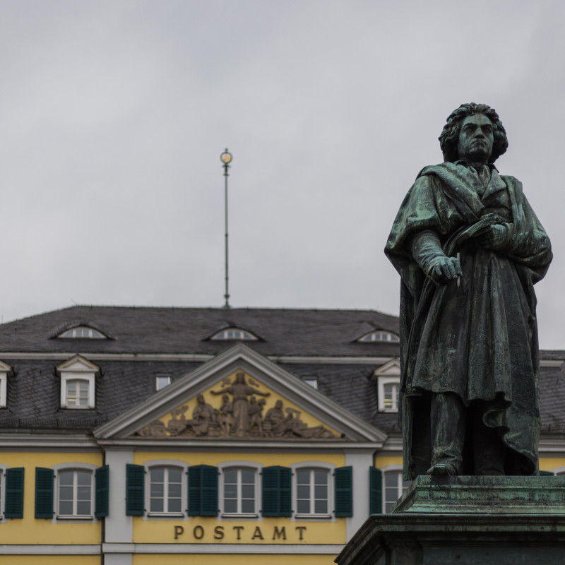 Die allgemein bekannte Statue auf dem Münsterplatz ist ein beliebtes Instagram-Motiv.