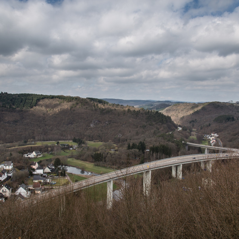 Auf dem Weg hat man an vielen Stellen eine tolle Aussicht auf das Nahetal.