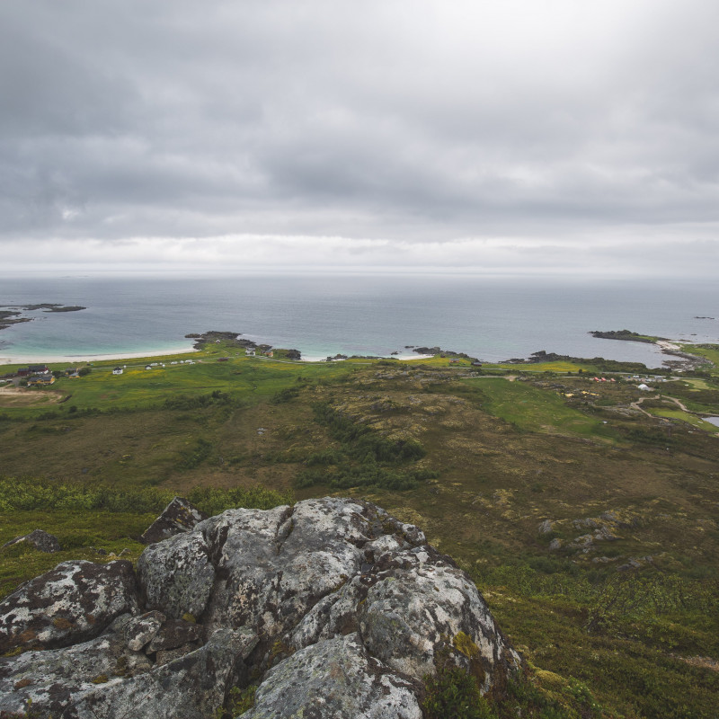 Blick von oben auf die Lofoten.