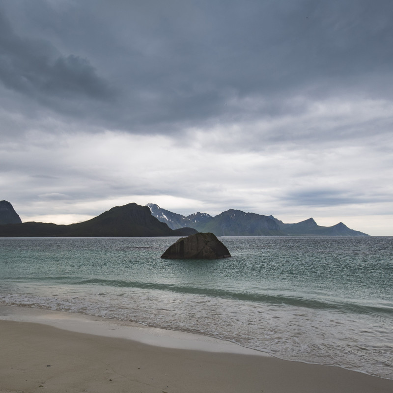 Ein Fels im Meer.