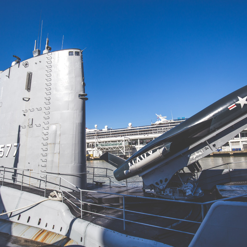 Ein U-Boot mit Rakete