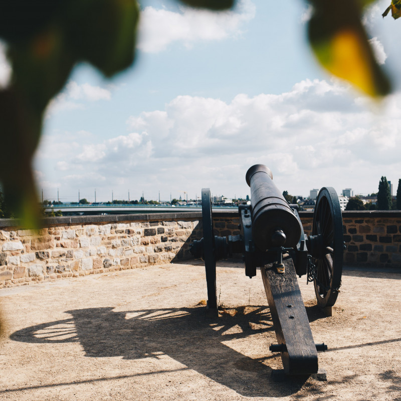 Eine Kanone.